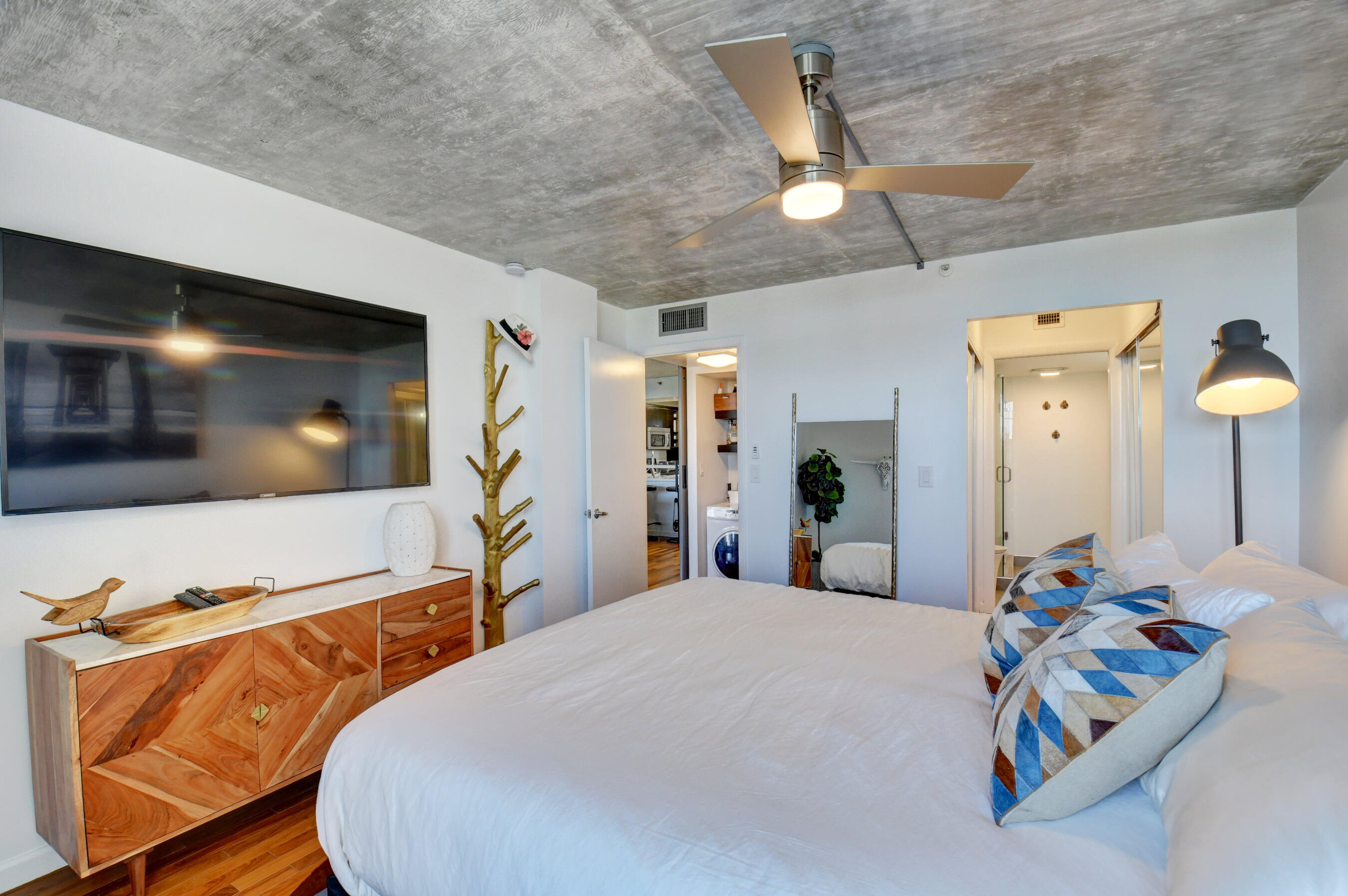 17 Royal Palm Way, Unit 603 Boca Raton, FL 33432 - Photo 19 of 55 35_dsc_6356_57_58_59_60