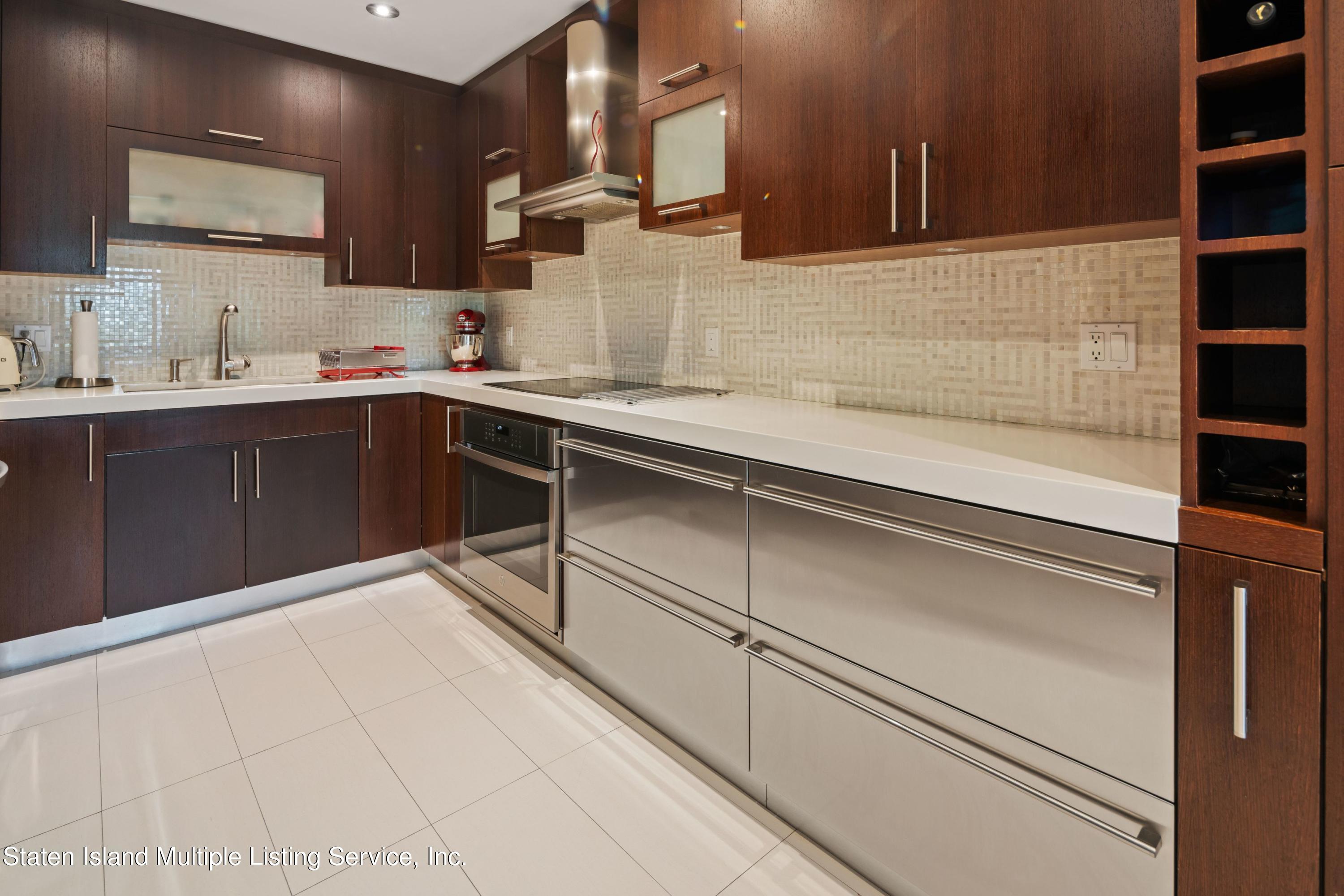 90 Ridge Avenue Staten Island, NY 10304 - Photo 12 of 40 DSC06068