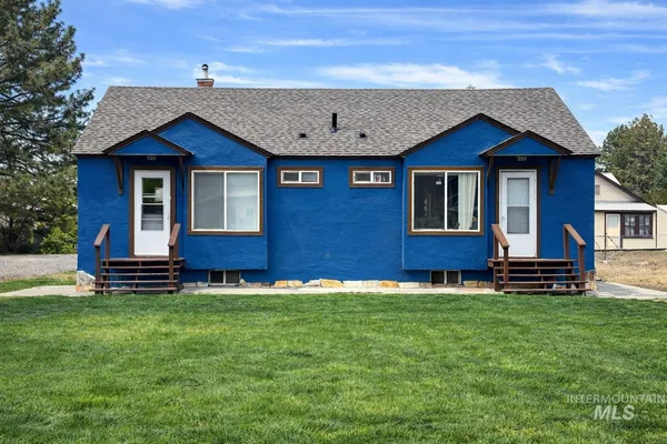 $325,000 | 217 Oregon Street, Gooding, ID 83330