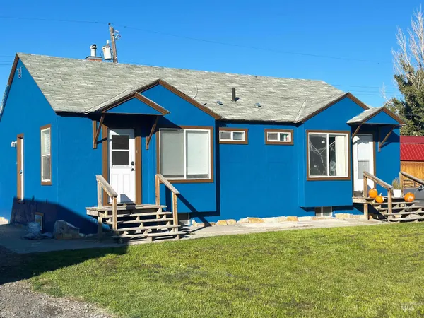 $325,000 | 217 Oregon Street, Gooding, ID 83330