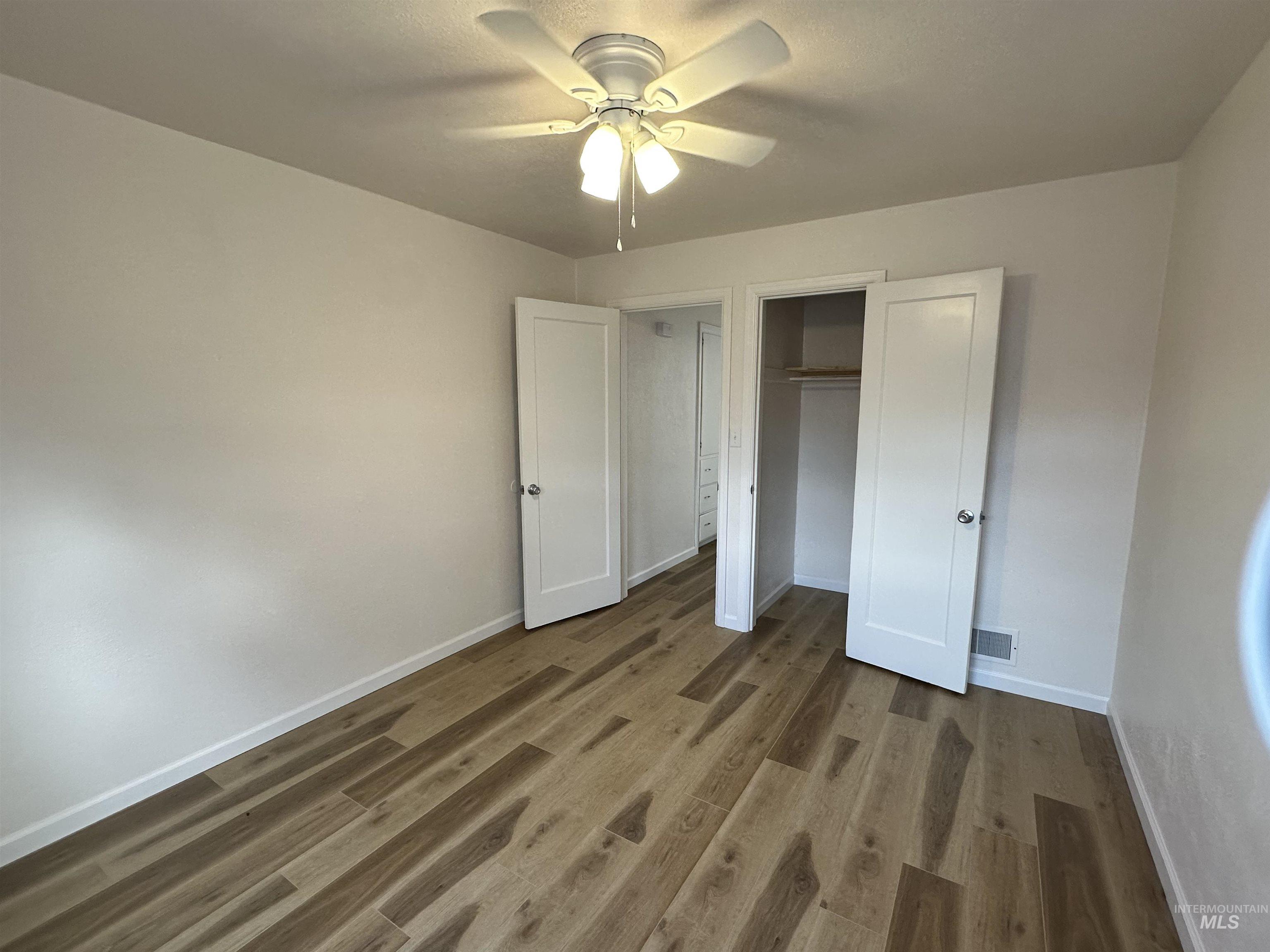 217 Oregon Street Gooding, ID 83330 - Photo 13 of 19