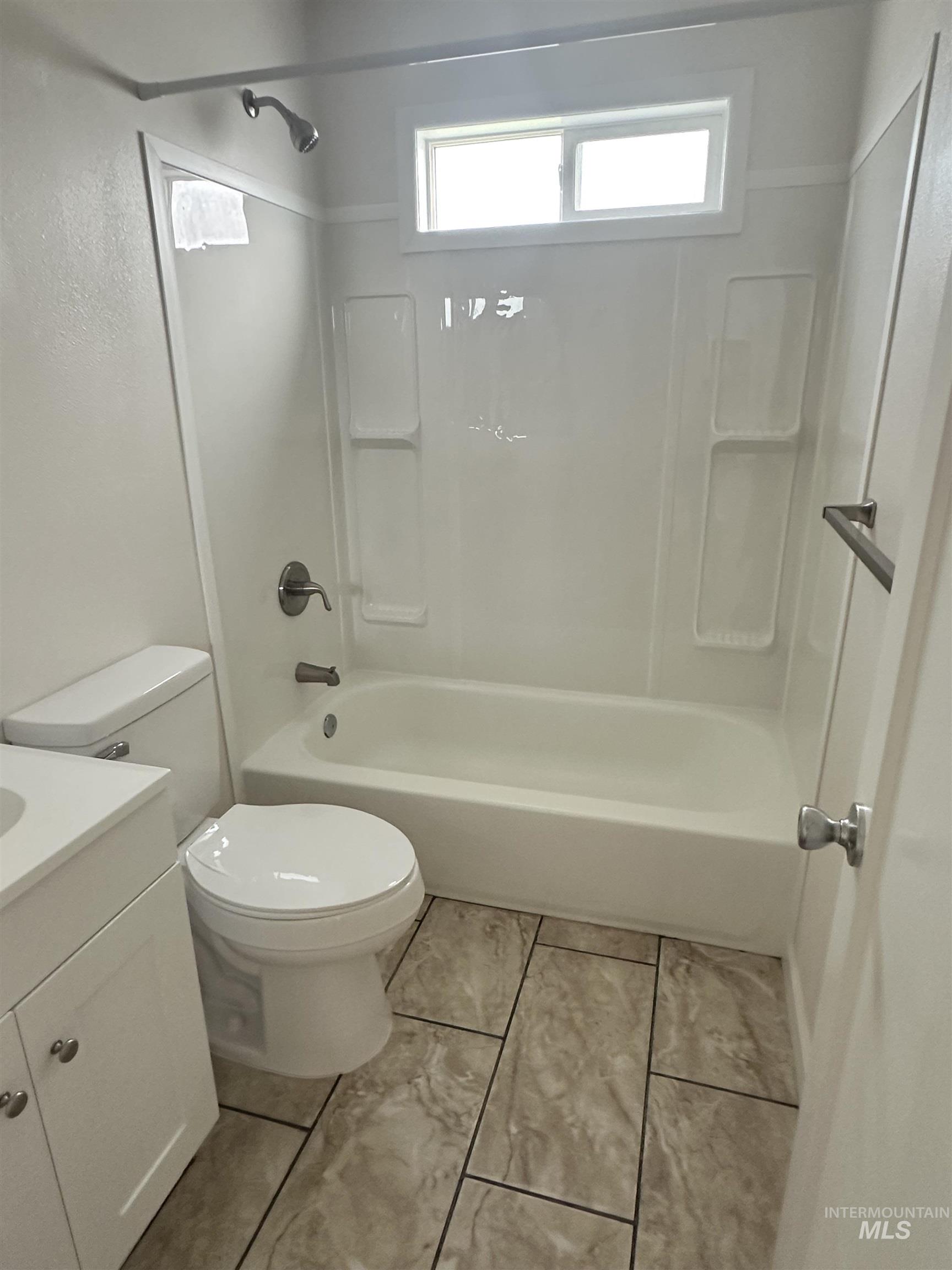 217 Oregon Street Gooding, ID 83330 - Photo 10 of 19