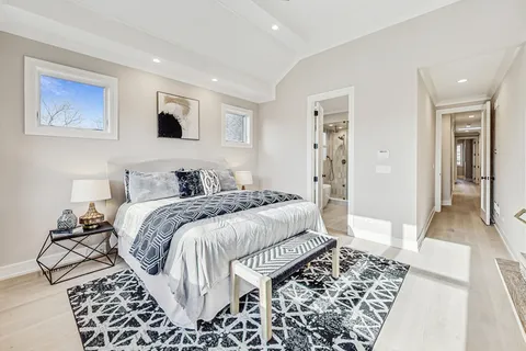 $1,345,000 | 2202 North Leavitt Street, Unit 2, Chicago, IL 60647