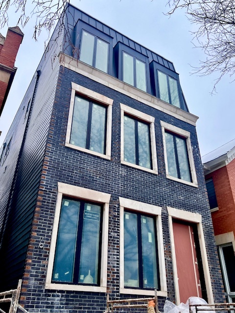 2202 North Leavitt Street, Unit 2 Chicago, IL 60647 - Photo 2 of 35