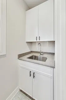 $1,345,000 | 2202 North Leavitt Street, Unit 2, Chicago, IL 60647