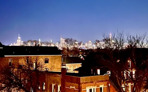 $1,345,000 | 2202 North Leavitt Street, Unit 2, Chicago, IL 60647