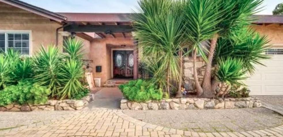 a view of outdoor space yard and porch