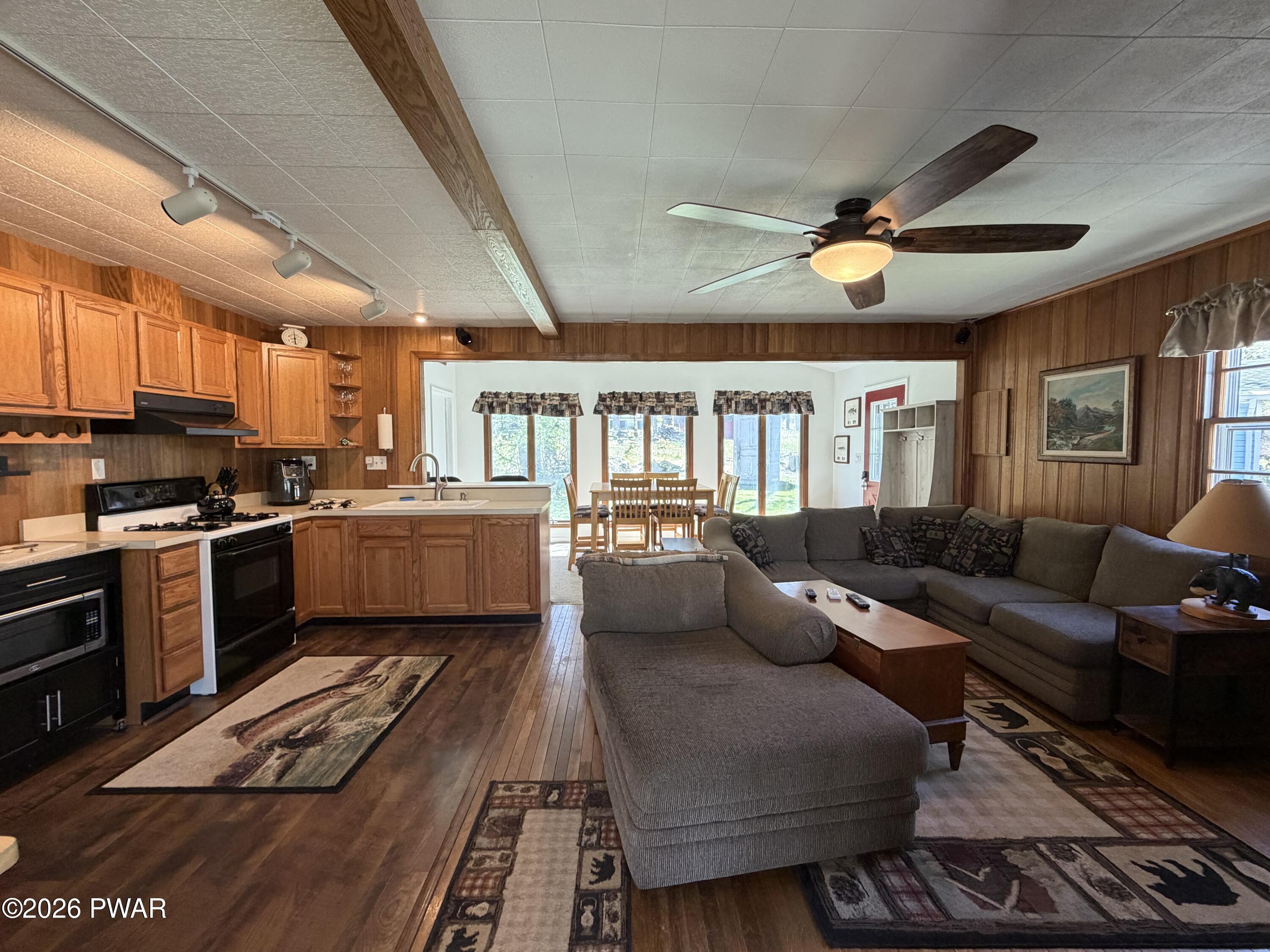 175 Brewster Road Dingmans Ferry, PA 18328 - Photo 12 of 35