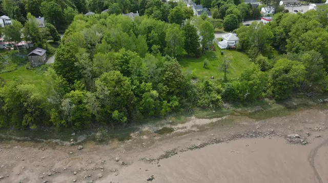 $249,000 | 26-27 Main Street, Calais, ME 04619