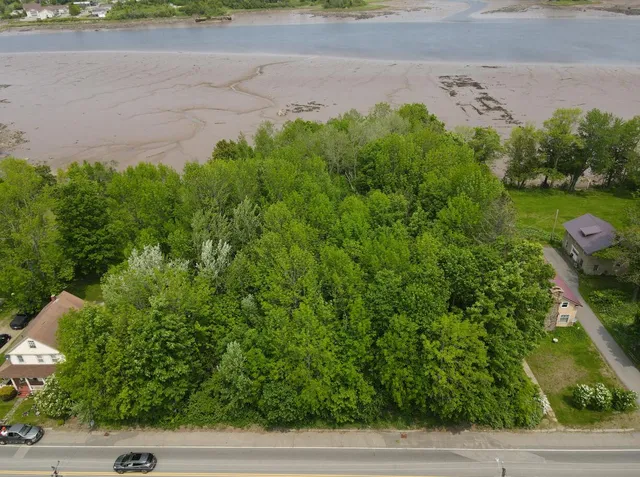 $249,000 | 26-27 Main Street, Calais, ME 04619