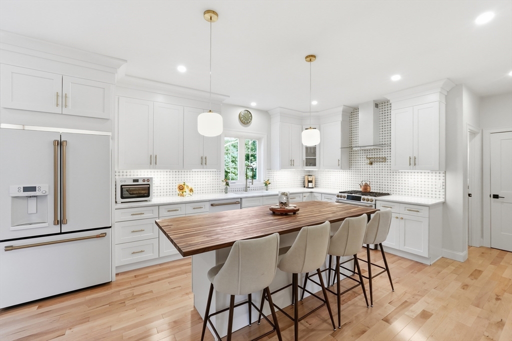 83 St Louis Street Worcester, MA 01607 - Photo 11 of 42 Gallery Image 11