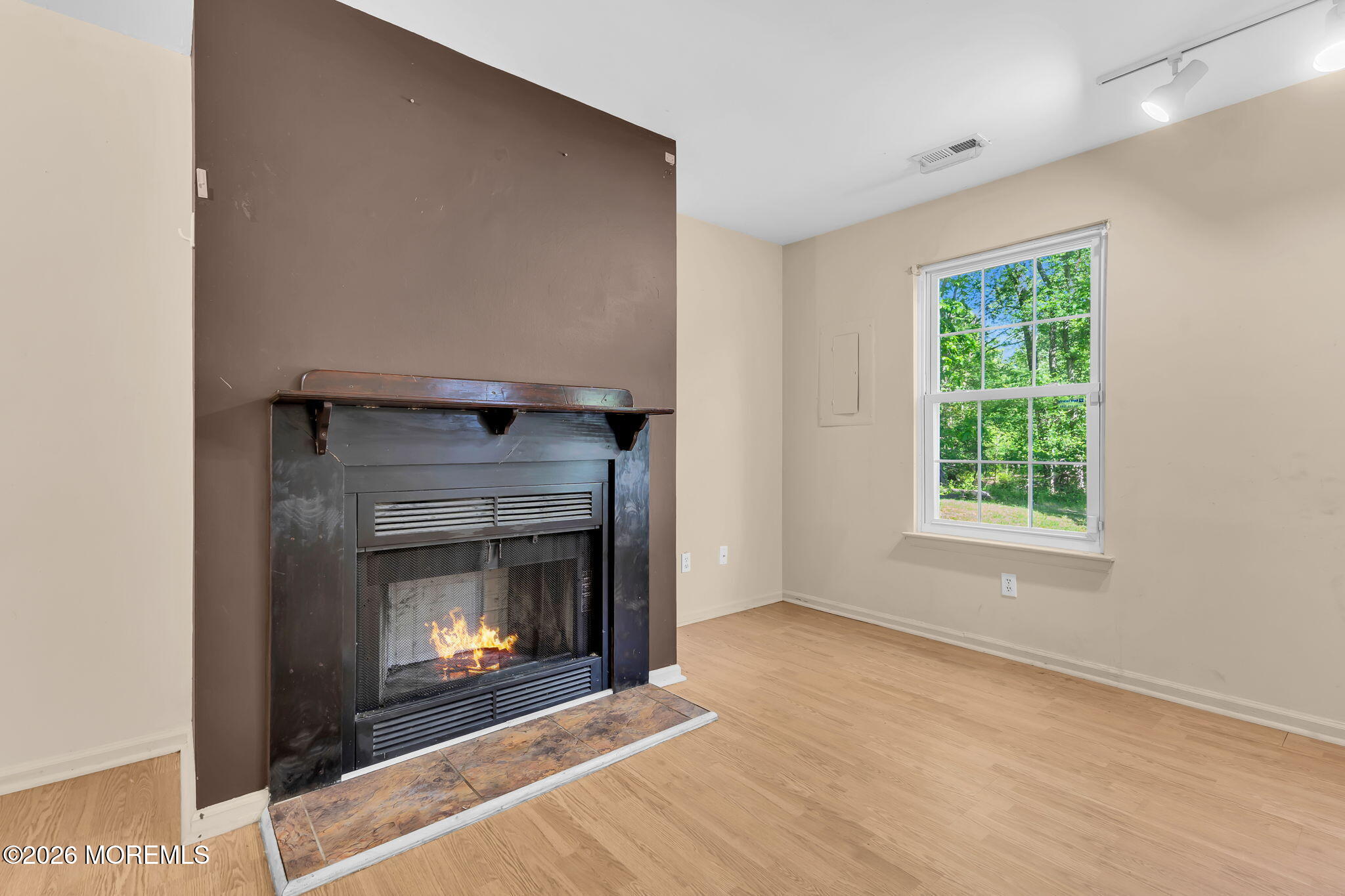 1806 Huntingdon Mews Clementon, NJ 08021 - Photo 6 of 25 10-web-or-mls-DSC08503