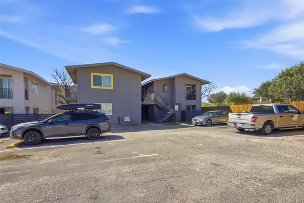 $995 | 2705 Windswept Cove, Unit 102, Austin, TX 78745