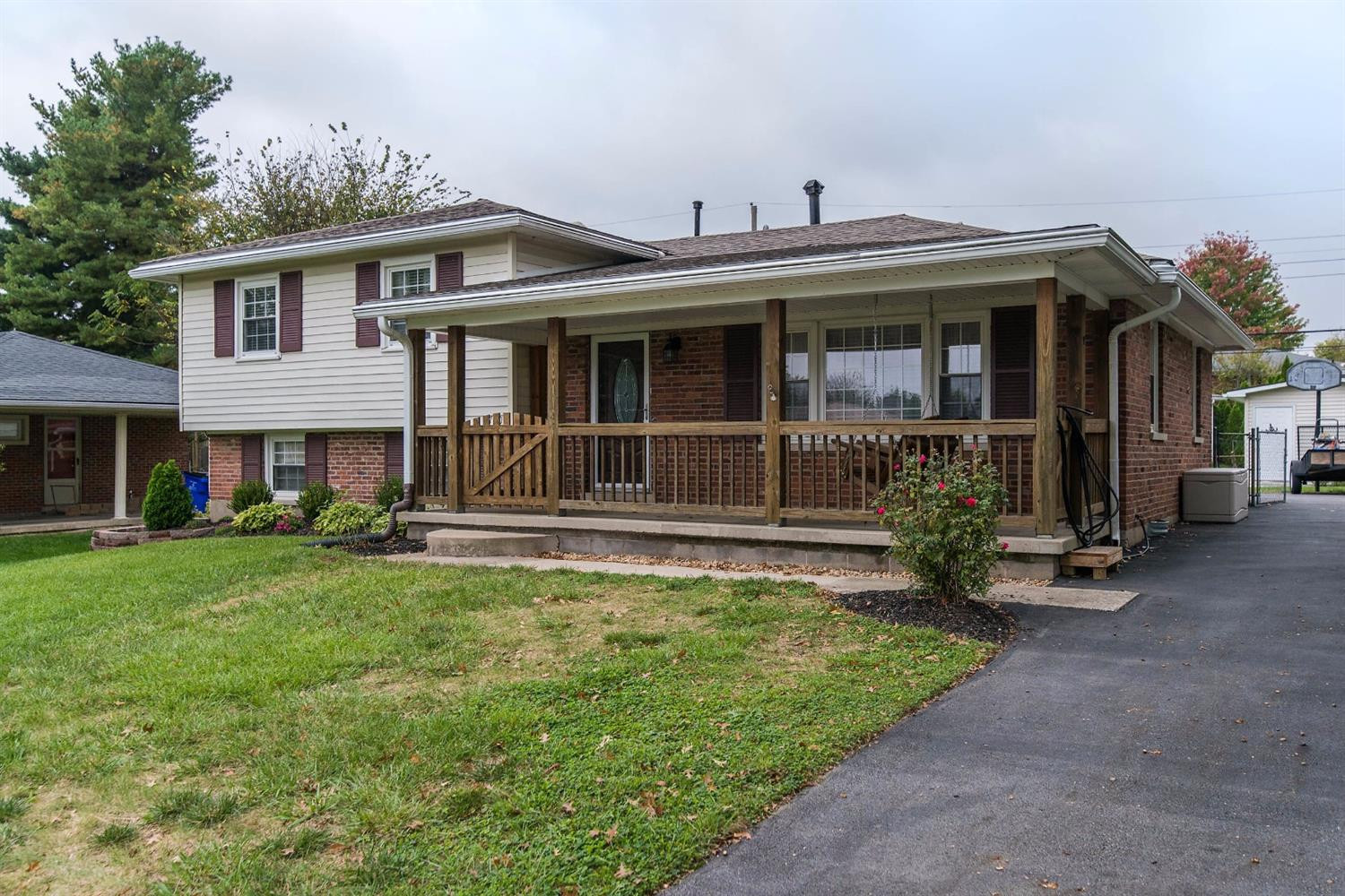1710 Harrogate Road Lexington, KY 40505 - Photo 3 of 35 Photo 3