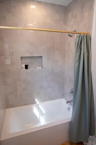 $4,500 | 81 Race Street, Charleston, SC 29403