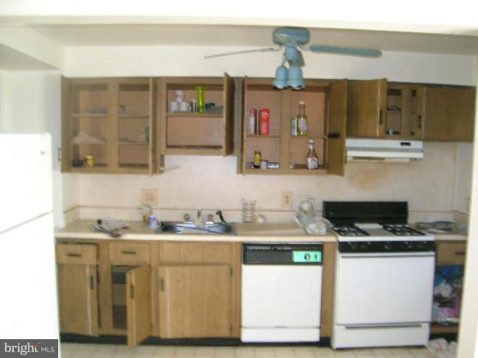 620 Kingston Road Middle River, MD 21220 - Photo 9 of 12 Kitchen #2