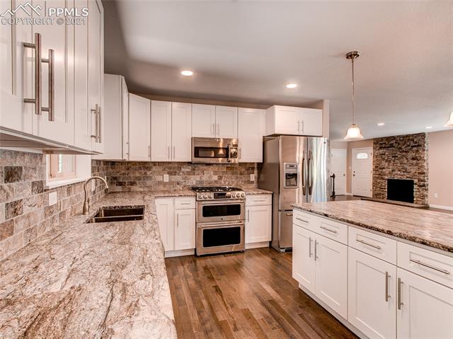 7 Sequoyah Road Colorado Springs, CO 80906 - Photo 7 of 40