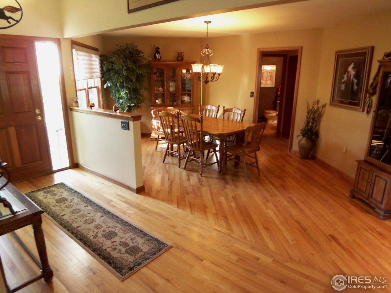 8400 North County Line Road Longmont, CO 80503 - Photo 9 of 19 Entry & formal dining