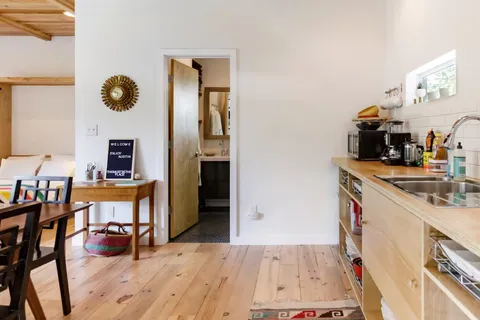 $885,000 | 1910 Kinney Avenue, Austin, TX 78704