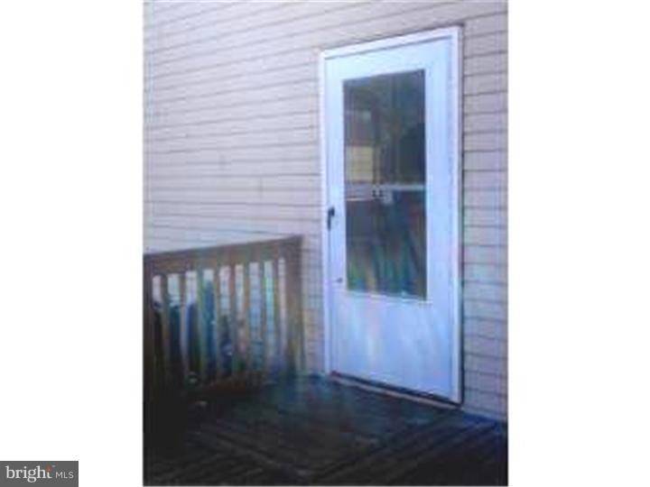 9240 Old Newtown Road Philadelphia, PA 19115 - Photo 10 of 15 Deck