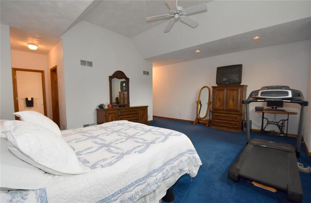 249 Thompsonville Road Canonsburg, PA 15317 - Photo 15 of 25 Gallery Image 15