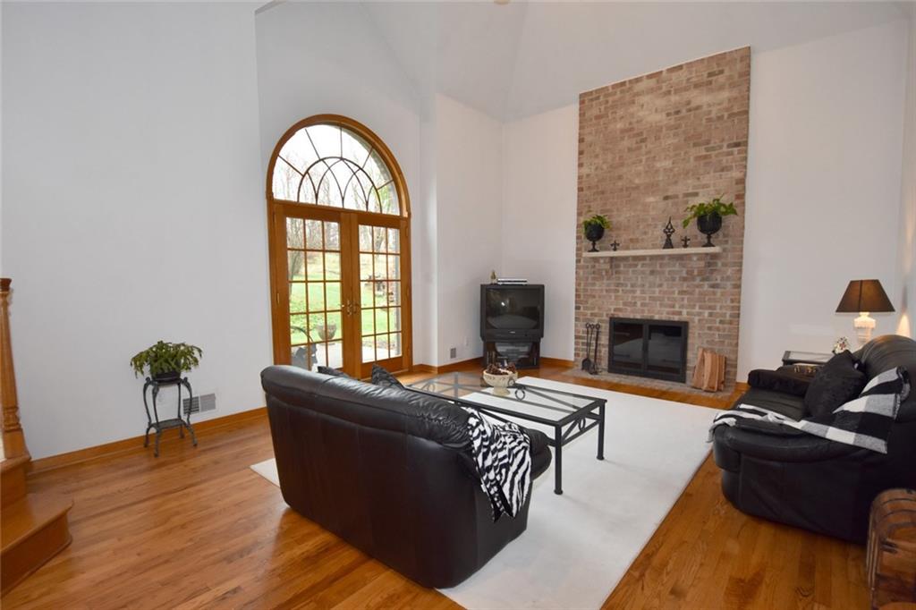 249 Thompsonville Road Canonsburg, PA 15317 - Photo 4 of 25 Gallery Image 4