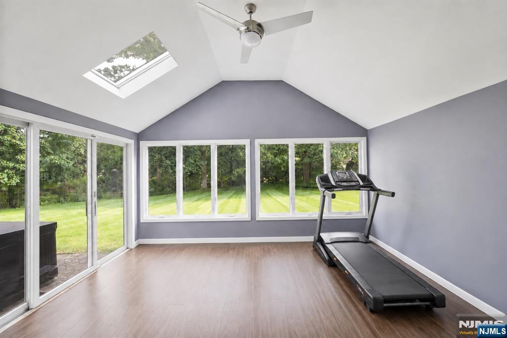 926 Norgate Drive Ridgewood, NJ 07450 - Photo 10 of 41 Gallery Image 10