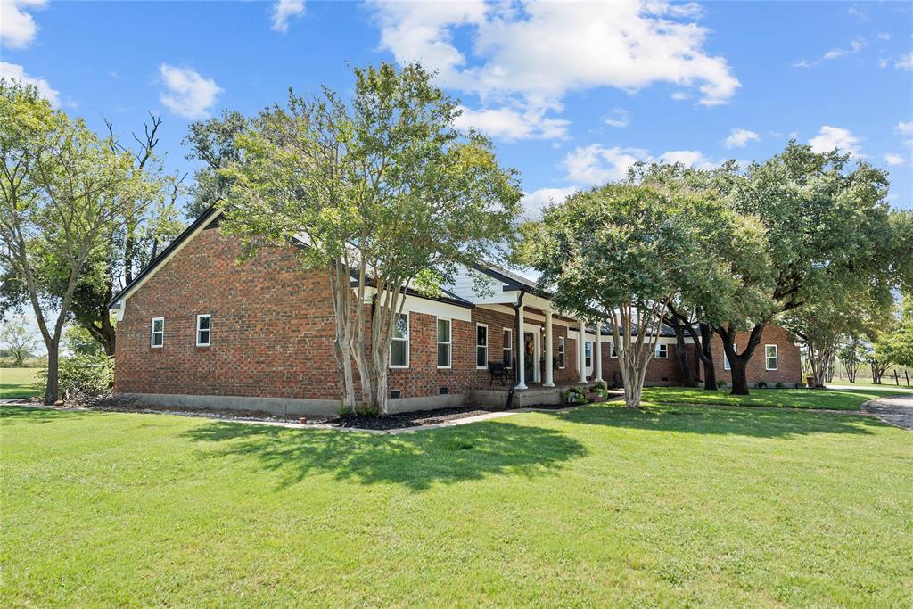 338 HCR 2124 Loop Whitney, TX 76692 - Photo 29 of 39 front view of house with a yard