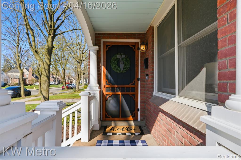 1936 Dorothea Road Berkley, MI 48072 - Photo 3 of 34 Gallery Image 3