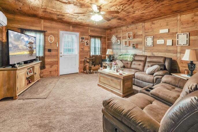 179 Aderholt Road Bronston, KY 42518 - Photo 21 of 25 image (14)