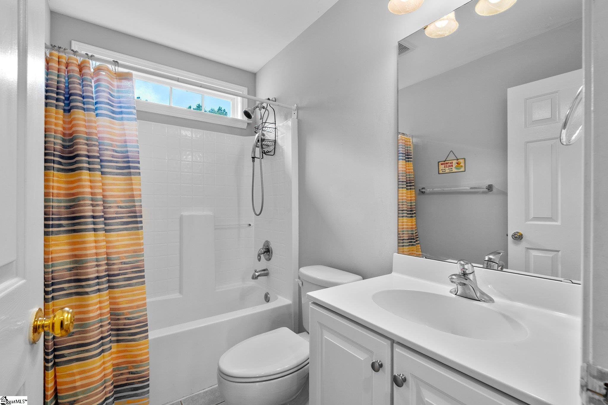 304 Grimes Drive Simpsonville, SC 29681 - Photo 28 of 36 2nd Story Full Bath