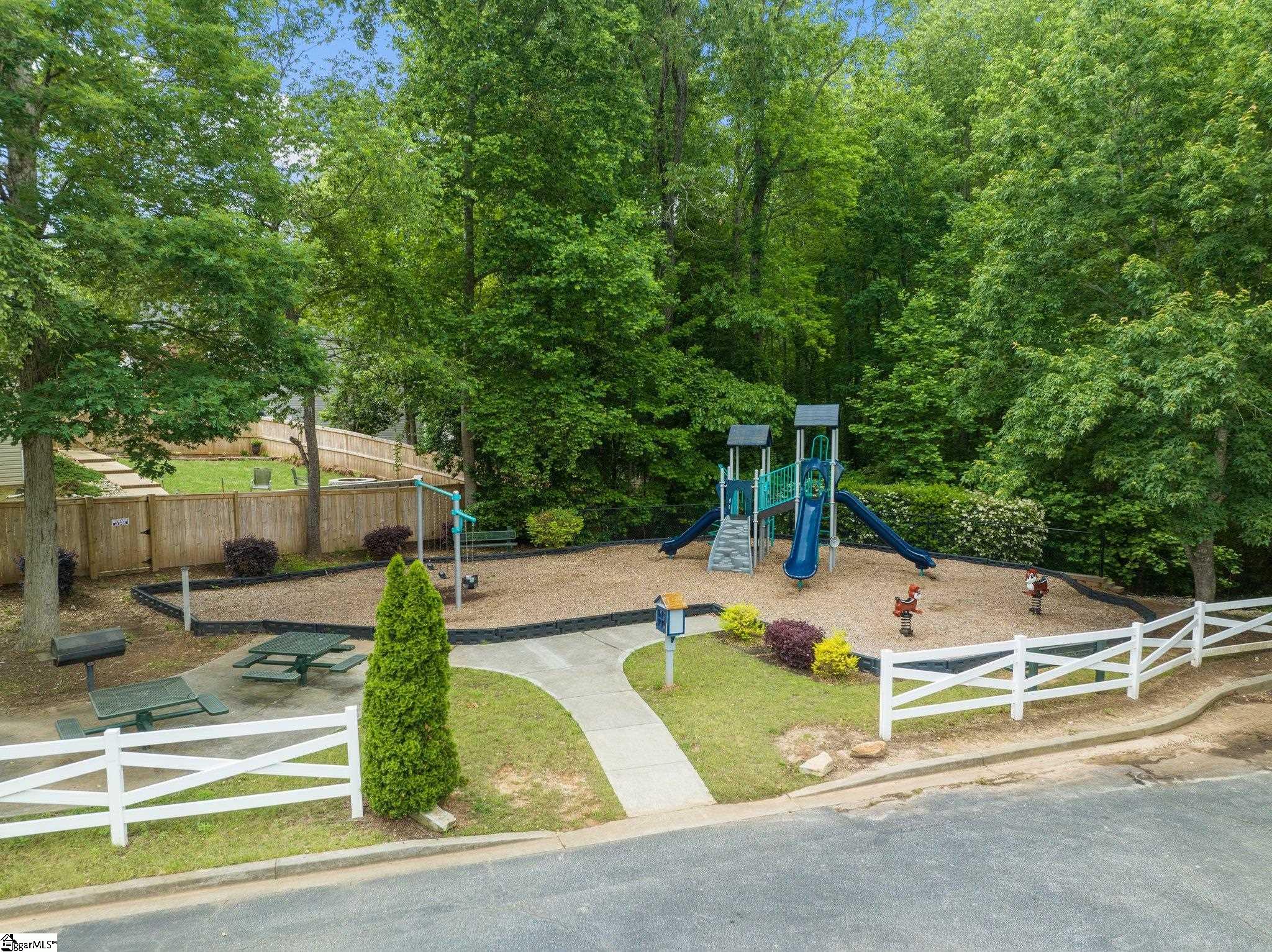 304 Grimes Drive Simpsonville, SC 29681 - Photo 35 of 36 Playground