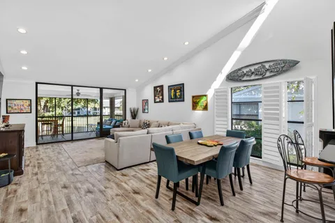 $119,900 | 61 Eastgate Drive, Unit H, Boynton Beach, FL 33436