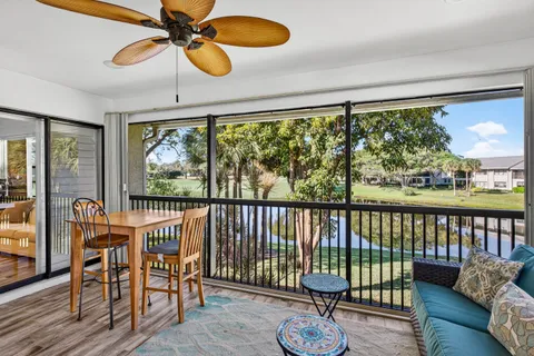 $119,900 | 61 Eastgate Drive, Unit H, Boynton Beach, FL 33436