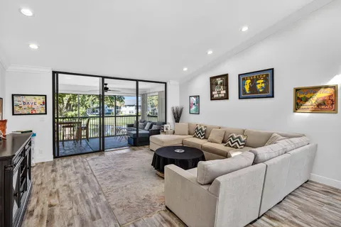 $119,900 | 61 Eastgate Drive, Unit H, Boynton Beach, FL 33436