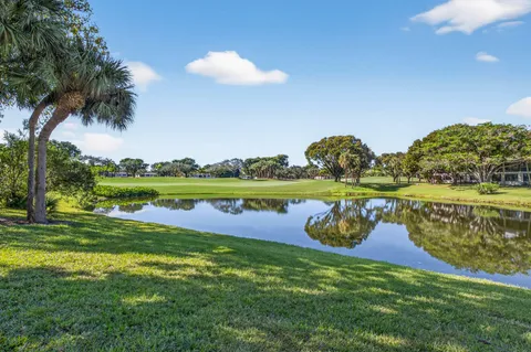 $119,900 | 61 Eastgate Drive, Unit H, Boynton Beach, FL 33436