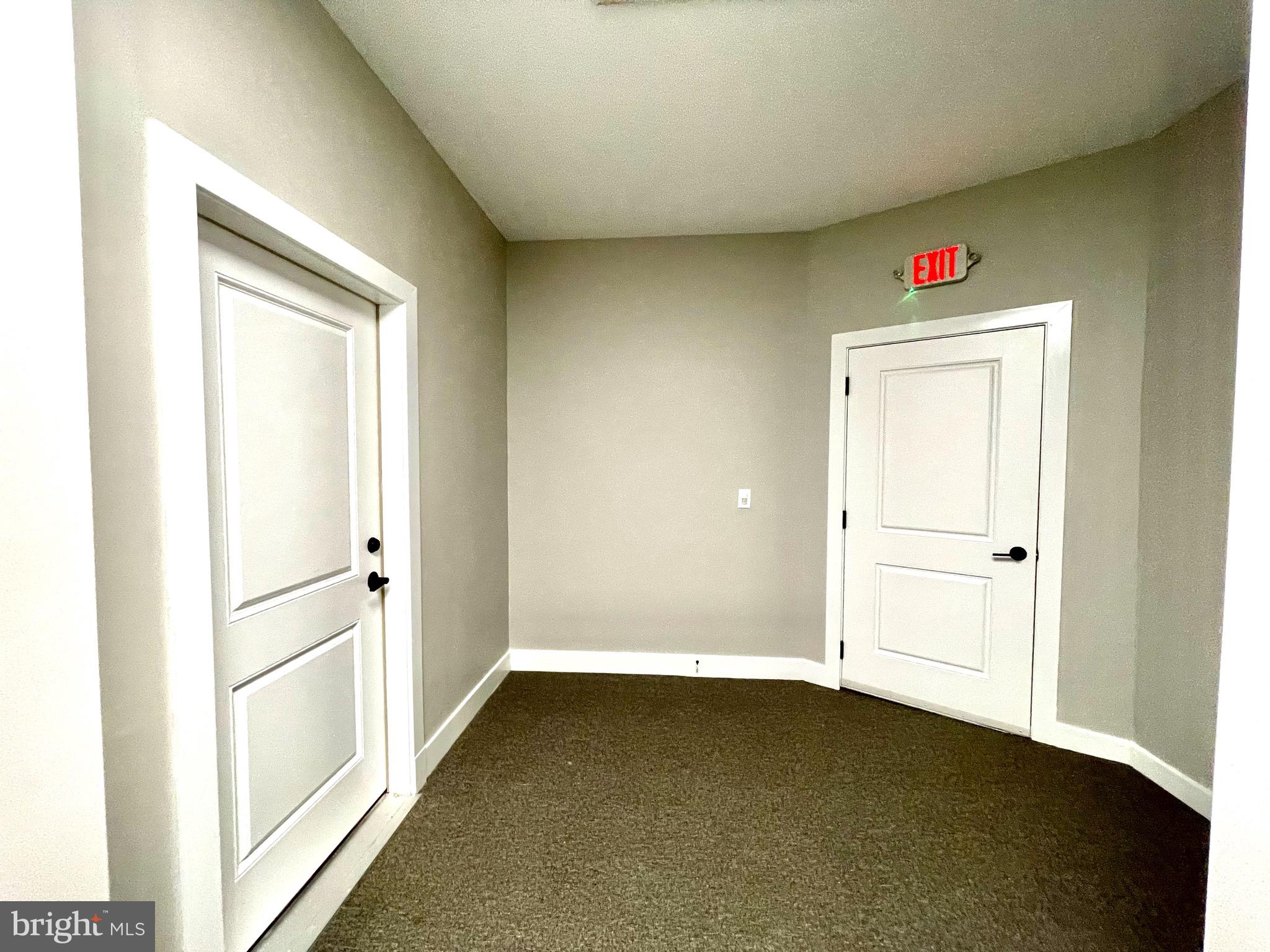 302 York Street, Unit 2 Gettysburg, PA 17325 - Photo 6 of 16 a very nice looking room with an entryway