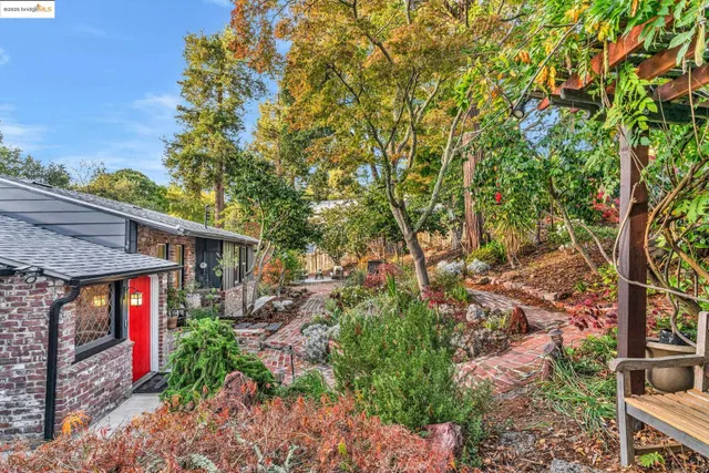 $1,295,000 | 6141 Merriewood Drive, Oakland, CA 94611