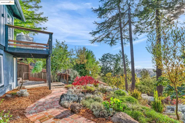 $1,295,000 | 6141 Merriewood Drive, Oakland, CA 94611