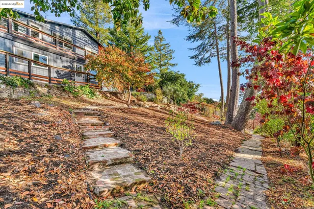 $1,295,000 | 6141 Merriewood Drive, Oakland, CA 94611