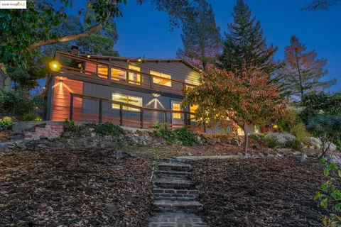 $1,295,000 | 6141 Merriewood Drive, Oakland, CA 94611