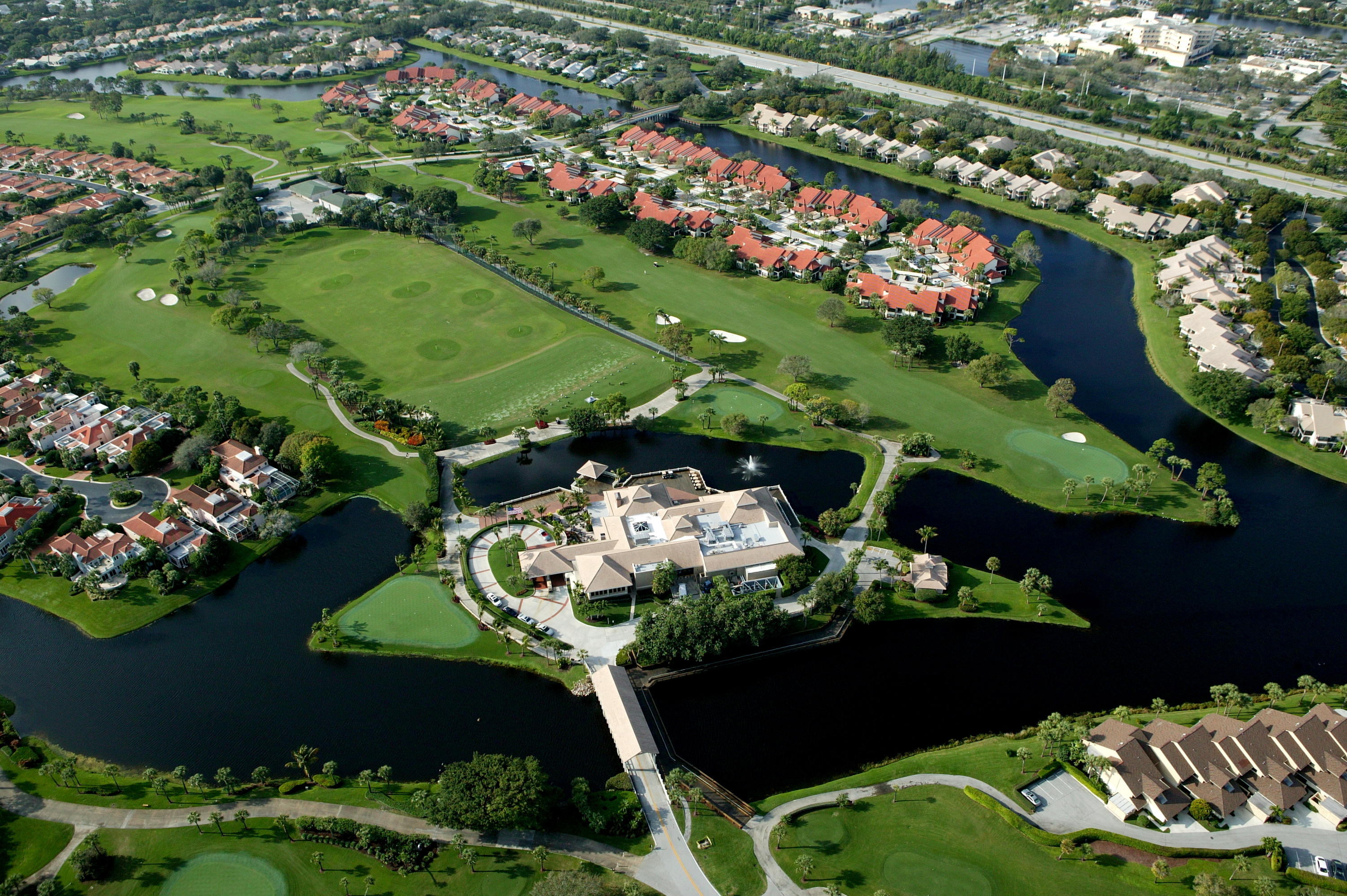 16670 Traders Crossing North, Unit 111 Jupiter, FL 33477 - Photo 22 of 31 Trader's Crossing View of Clubhouse