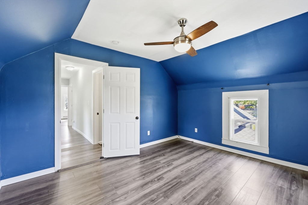 70 Milton Street Springfield, MA 01151 - Photo 26 of 37