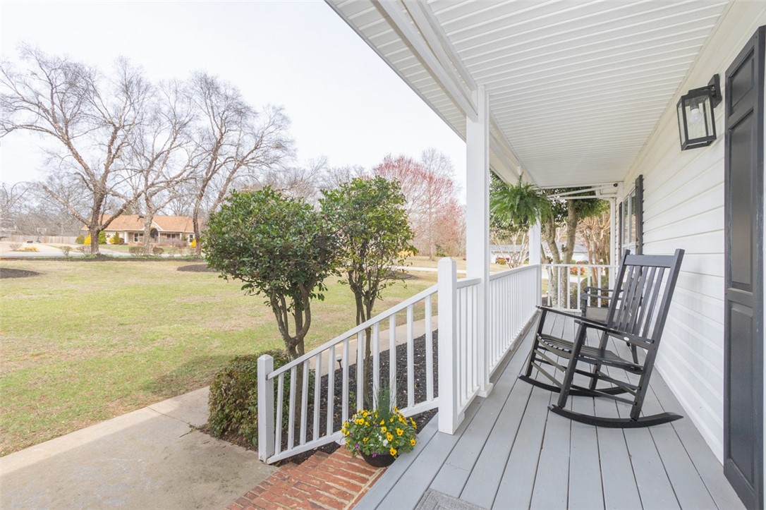 124 Dustin Street Easley, SC 29642 - Photo 5 of 40
