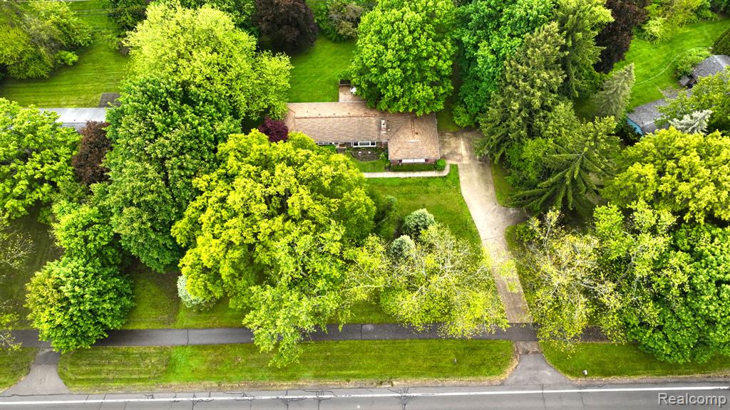 2763 West Avon Road Rochester Hills, MI 48309 - Photo 40 of 45