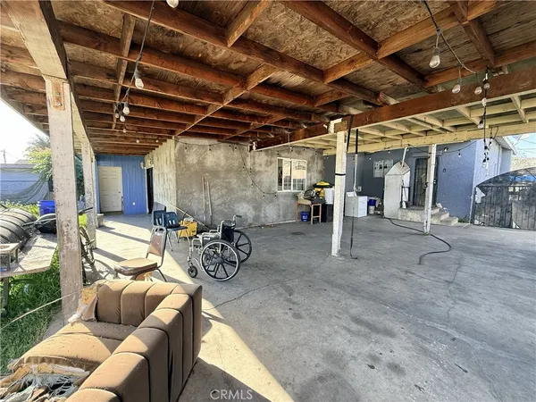 a view of a garage with couch