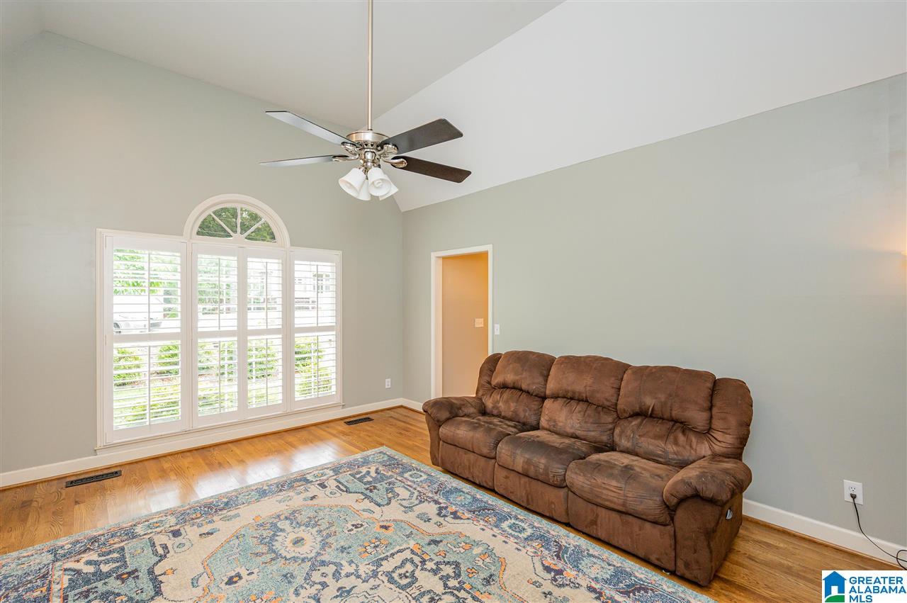421 Russet Hl Road Birmingham, AL 35244 - Photo 5 of 47