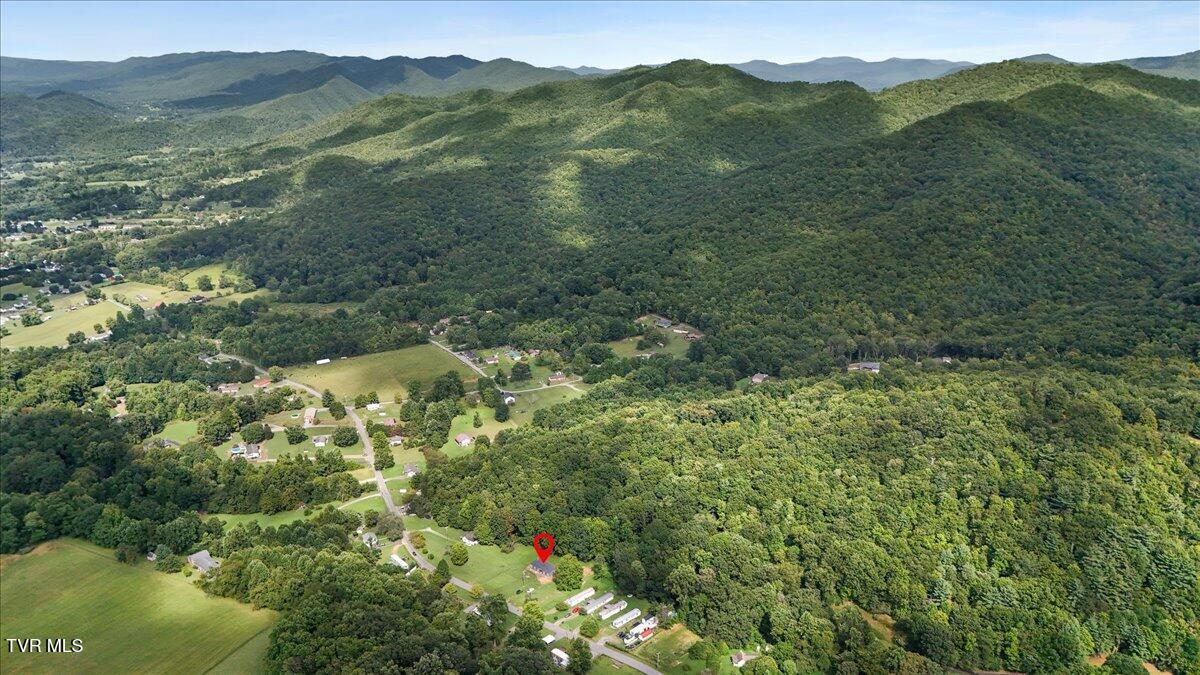 2739 Siam Road Elizabethton, TN 37643 - Photo 42 of 42 39-DJI_20250825160812_0568_D