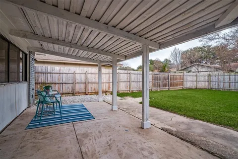 $345,000 | 8510 Sikorski Lane, Dallas, TX 75228