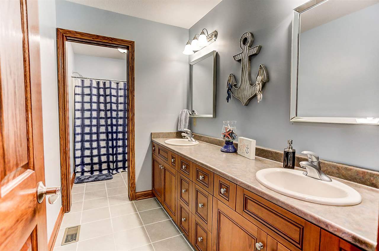 5015 State Rte 101 Butler, IN 46721 - Photo 19 of 36